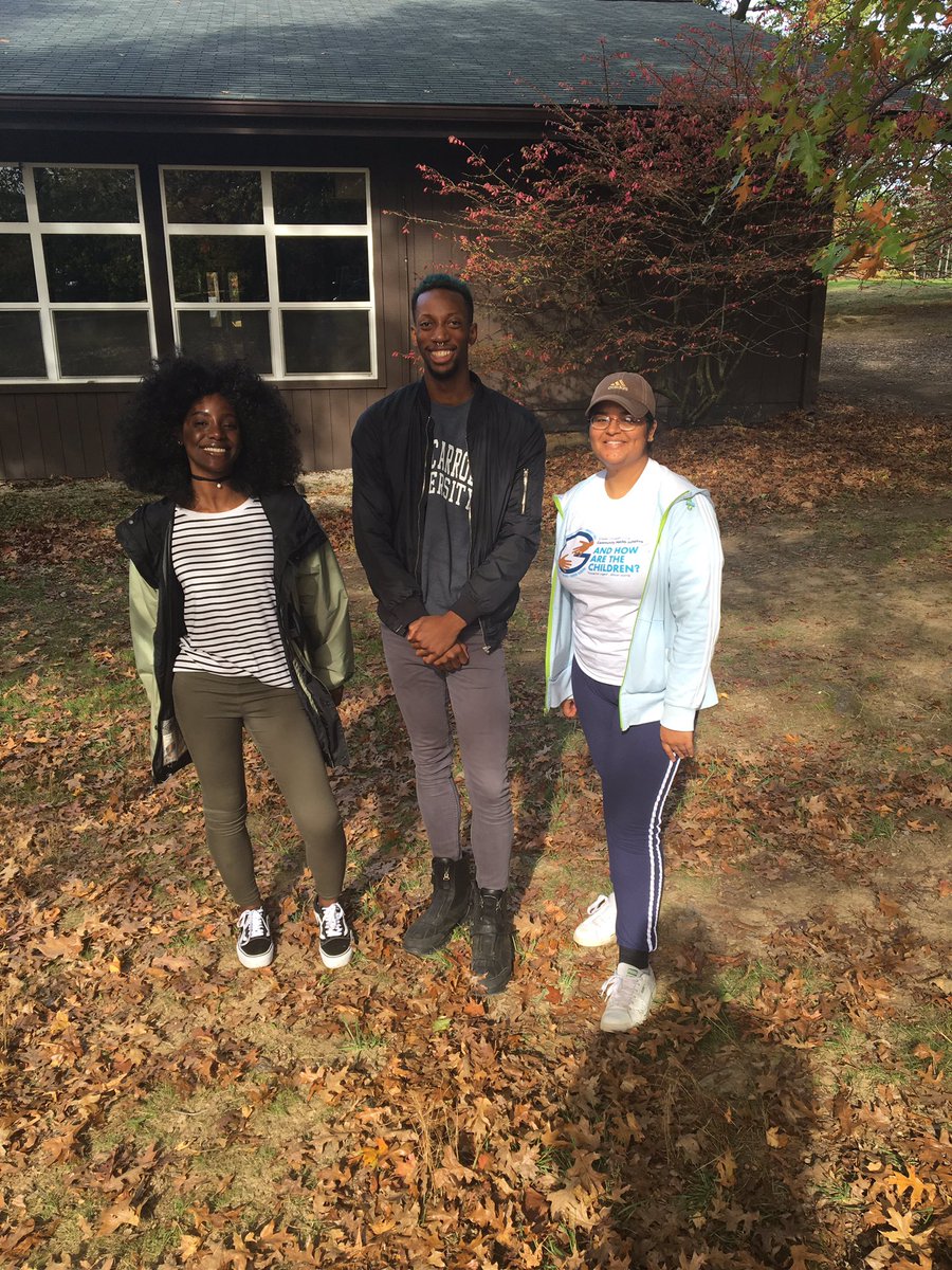 JCUBSA's tweet photo. Members of BSA volunteer at a high school Fall Retreat. Over 100 students from 14 different high schools! #DCNEO #DefineAmerican https://t.co/MvIsjPGVr2