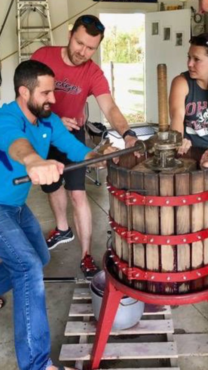 gotter_K's tweet photo. 120 gallons pressed! https://t.co/rnBrSR3w8j