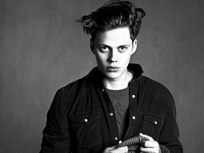 Stereo_Mary's tweet photo. I hate loving someone whom loves all, but can't stop adoring Bill Skarsgård❤️ He's FUCKING handsome and talented😍 #fuckthemainstream https://t.co/SUrtaqdRpm