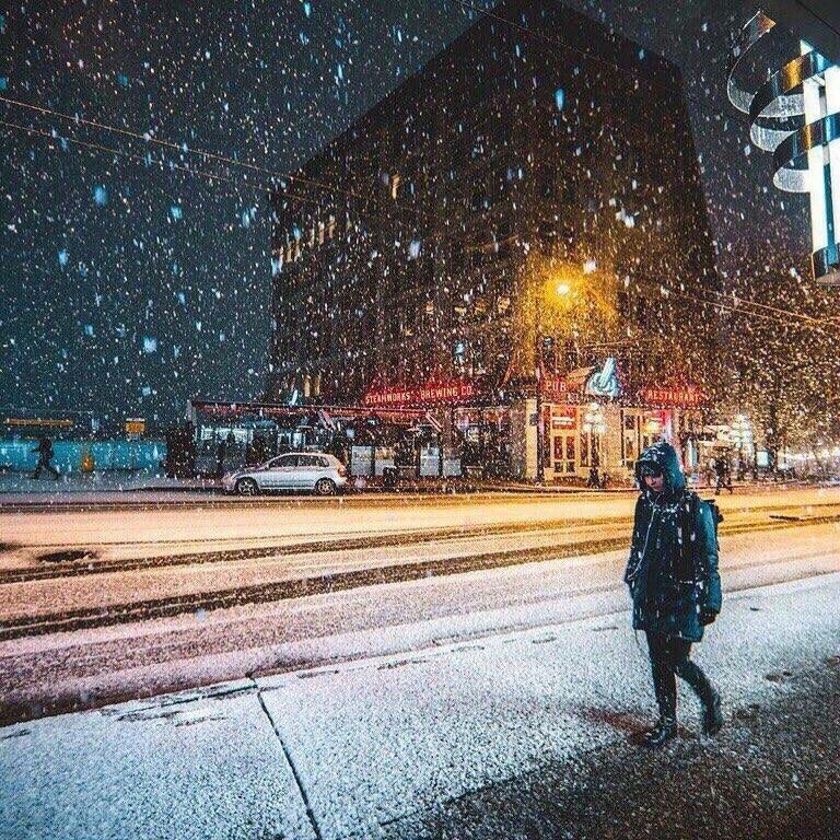 Arab_Storms's tweet photo. #روسيا اول تساقط للثلوج في #موسكو 

#Russia 🇷🇺 - Oct, 21, 2017
Fisrt snow in #Moscow 
Cyclone of Rhodes 
#severe_storms https://t.co/GNCDcB0ri4