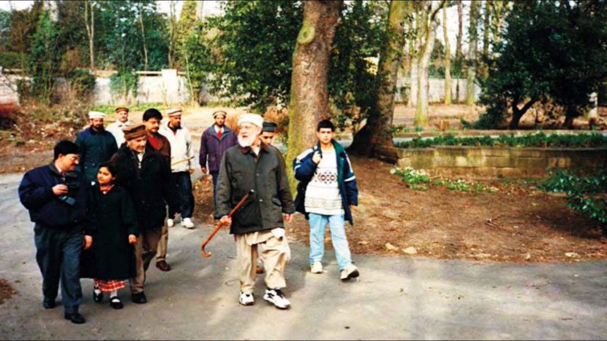 StudentOfAhmad's tweet photo. “The White Birds of Hartlepool”. One of the most amazing documentaries ever! Make sure to watch it!

https://t.co/NLUGF54RyG

#Islam https://t.co/kIOVdAPTJD