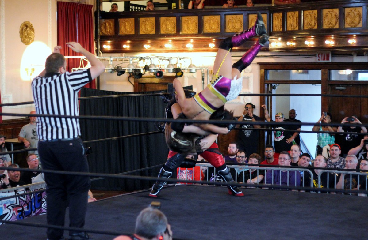 DAFALCON11's tweet photo. SuperPlexPyramid at #SHIMMER83 from @MiaYim @ohkayumi @Sienna and @FearHavok #Incredible @SHIMMERwomen is 3 weeks away! https://t.co/XcSWZdlKZc