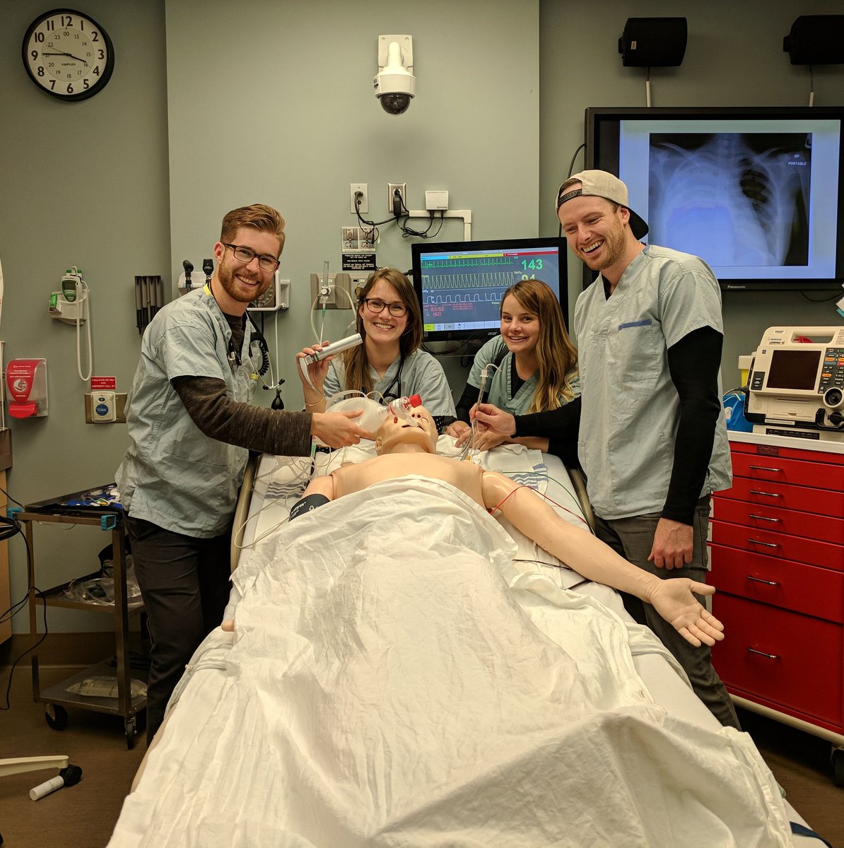 jonesmcella's tweet photo. Fun (+ educational!) time with "Team No Scrubs" at #CReST family med #simcompetition in Kelowna #meded #ruralfamilymed https://t.co/bRzVFjVA1g