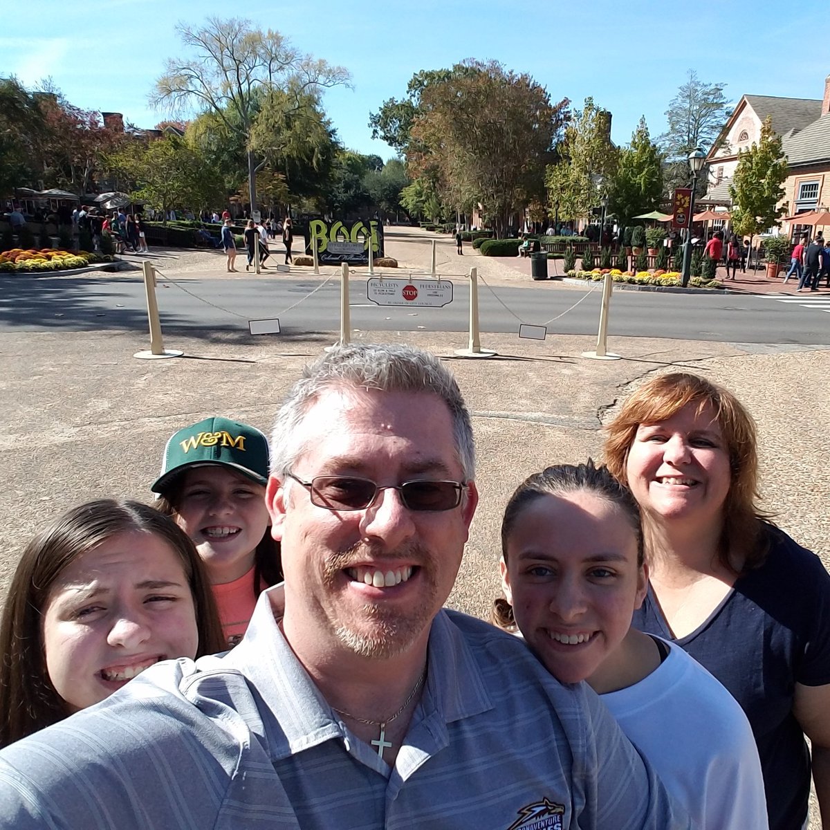 brian_bonafitz's tweet photo. Thx for the fun weekend #WMHomecoming! Now, it's on the road to Jersey! #KathysCollegeReunionWeekend #WilliamAndMary #FitzFamilyFun https://t.co/5cbH6S3g7y