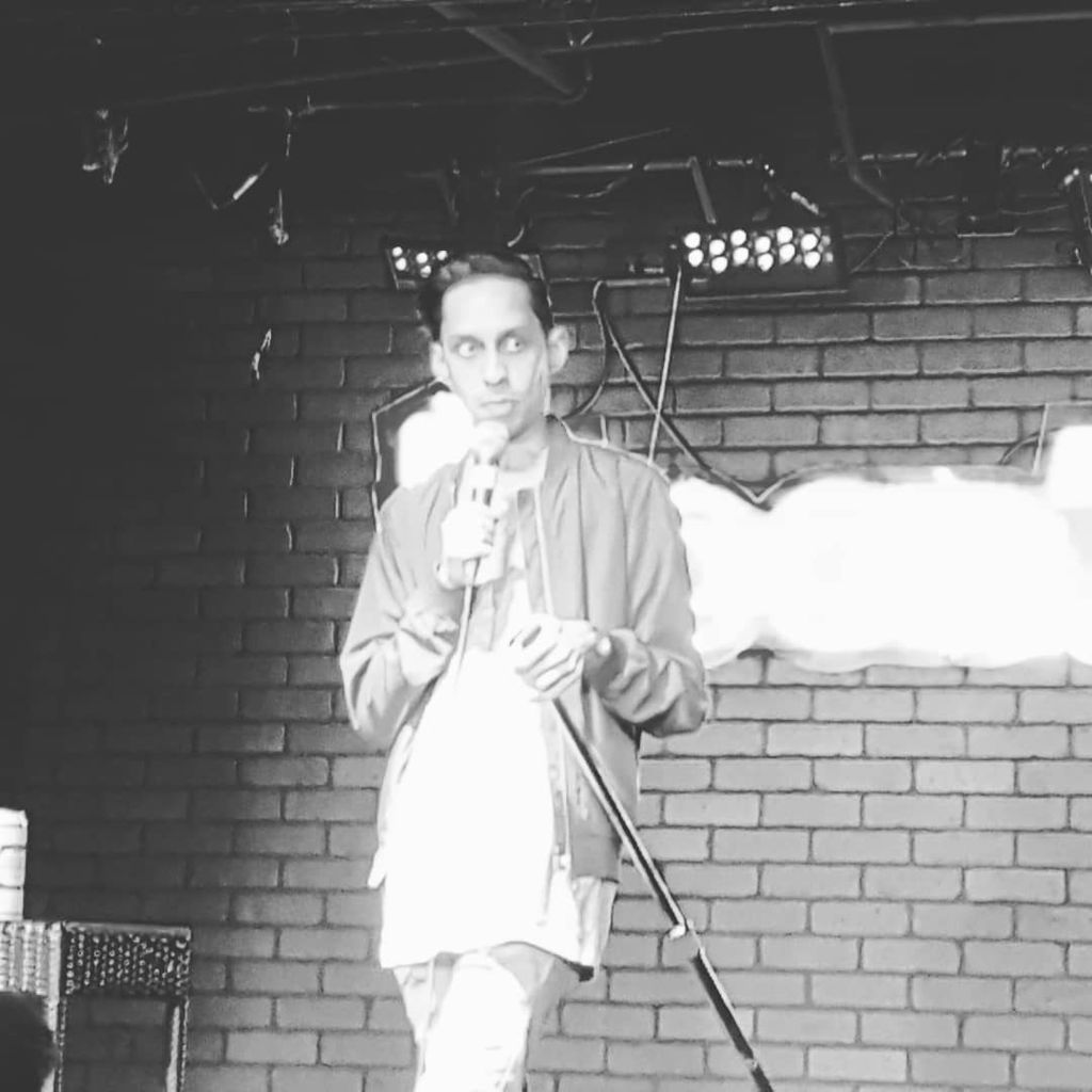 MobToronto's tweet photo. @nickreynoldson is one of #Toronto's best comics and he brought the laughs last night at @mrsoe_ .
#mrsoe #comedy… https://t.co/XnWM5PrDXZ https://t.co/cqTbnriBw3