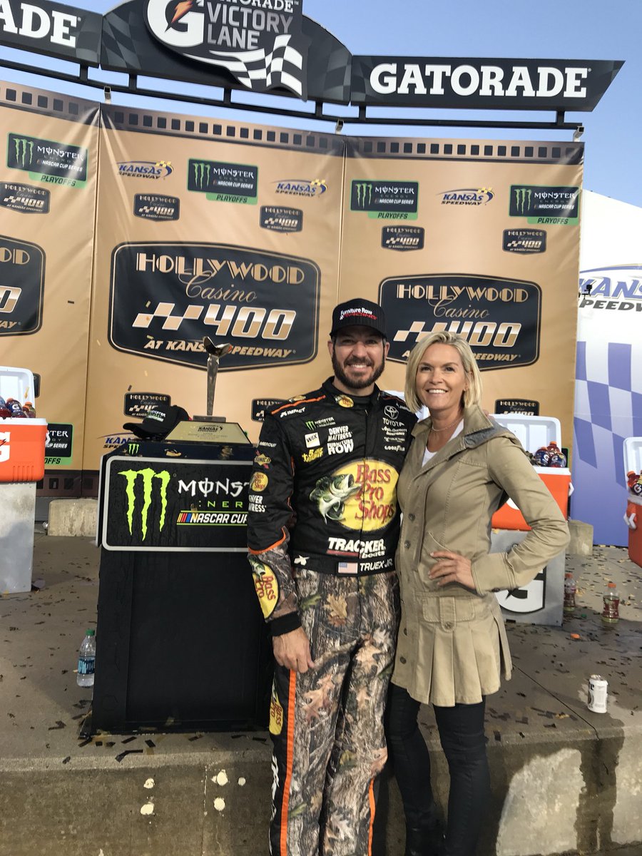 Unbelievable!!! Still can’t believe this is our life 🙏🙌 so grateful!!! #7 baby!! Woooo!!! #TruexJr