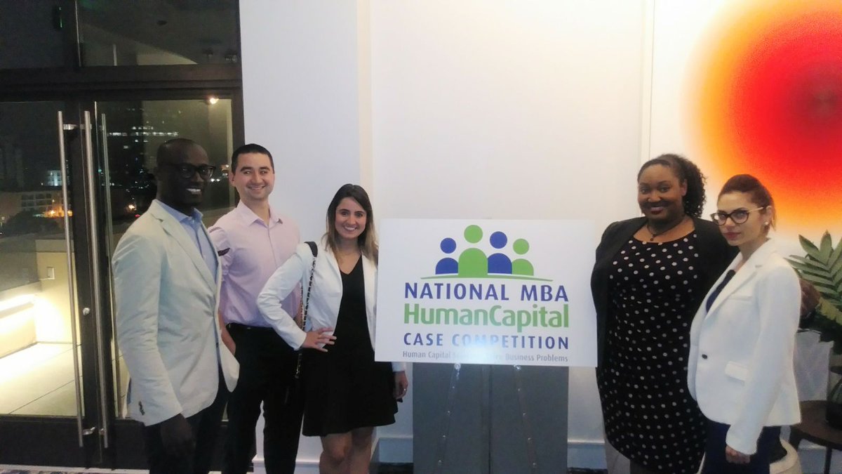 michela_grant's tweet photo. Thanks to @HP and @DeloitteHC for hosting a great competition! #simonMBA https://t.co/YDyNx0VXKO