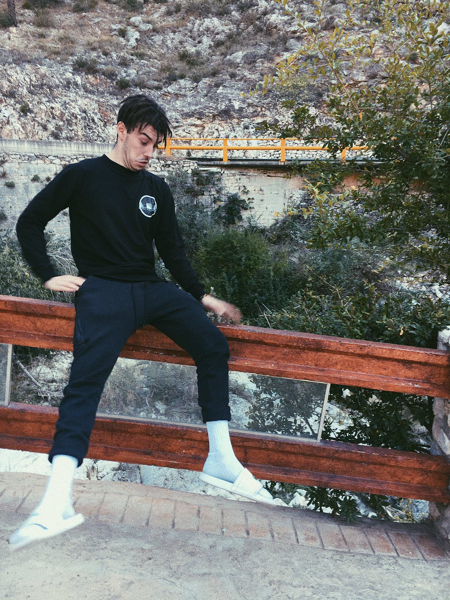 KiddKeo95Flames's tweet photo. RESTOCK? RT X QUIEN QUIERA UNA https://t.co/AU7USV6rWy