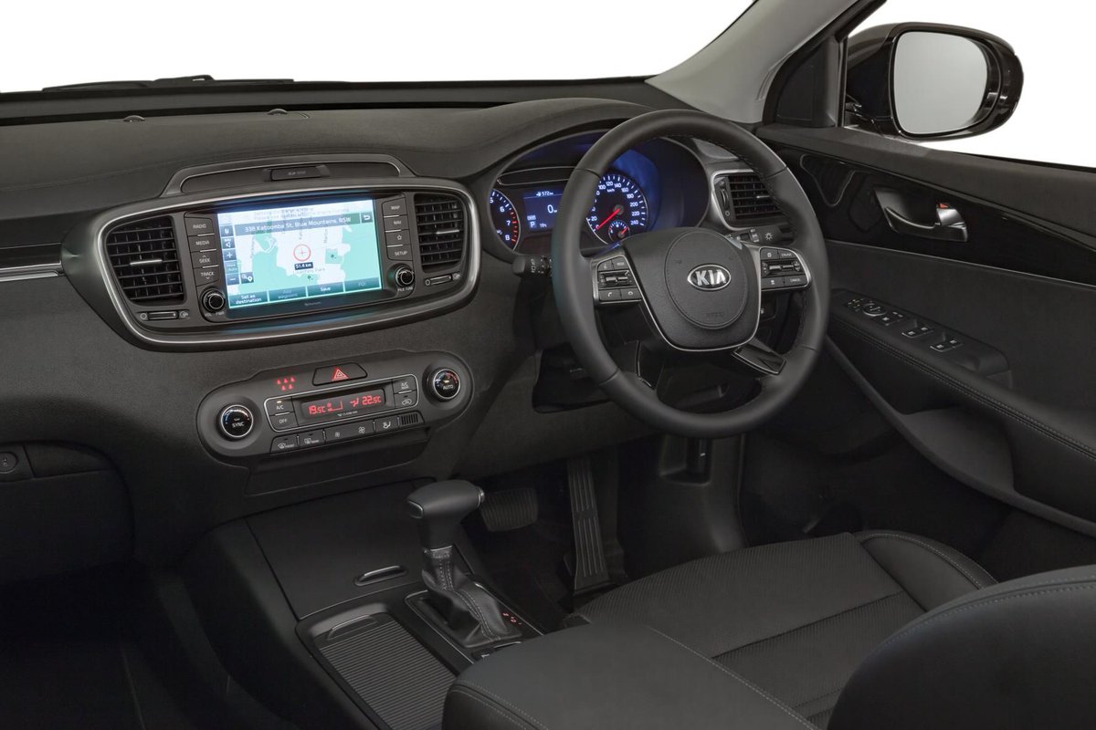 TMRnews's tweet photo. 2018 Kia Sorento First Drive. Subtle Changes for A More Well-Rounded Family SUV -
https://t.co/GESNLfTBEX | #Kia #Sorento #2018my #Review https://t.co/9BXxky3E1d