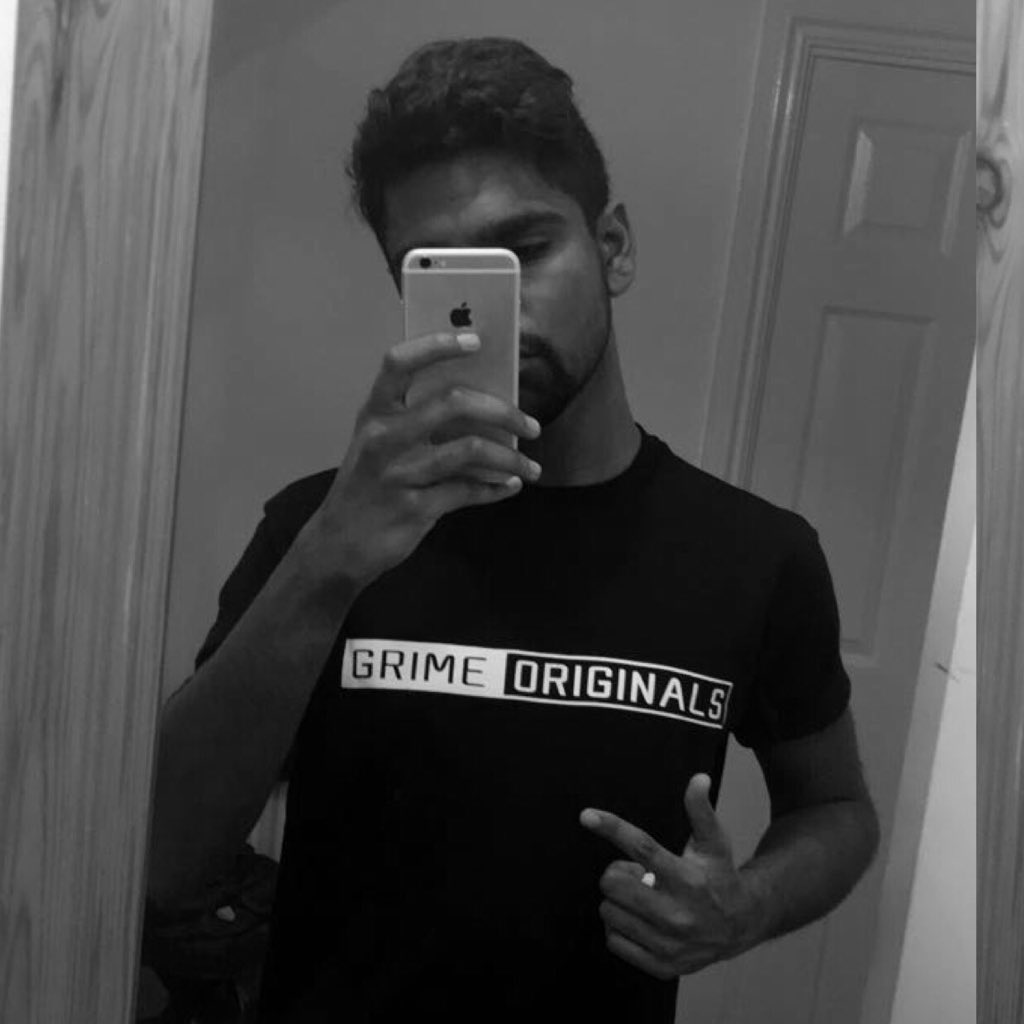 ashxowsla's tweet photo. big up @GrimeOriginals always  #NewProfilePic https://t.co/bQOe987qRY