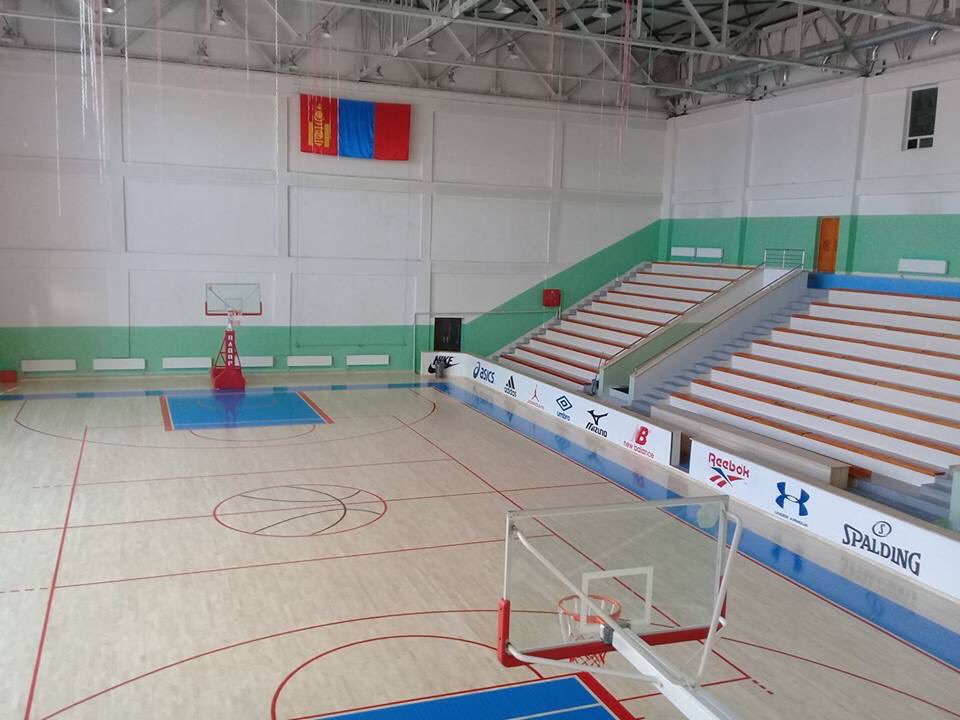 usukhireedui's tweet photo. ОУ -н стандартад нийцсэн шалтай Алдар спорт хорооны спорт заал  тэмцээн уралдаан явуулахад бүрэн боломжтой ,менежерийн  утас 99996588 https://t.co/X6FGPPdfP4