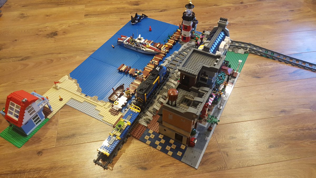 Darrick_Becken's tweet photo. Watching football and working on the shoreline of our lego city. Good times! @LEGO_Group https://t.co/YlgiHYOJ2B