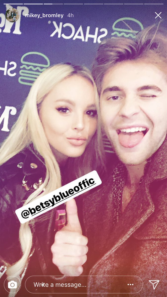 siteotybr's tweet photo. Juntos mais uma vez ❤️ https://t.co/uptCAfBfNk