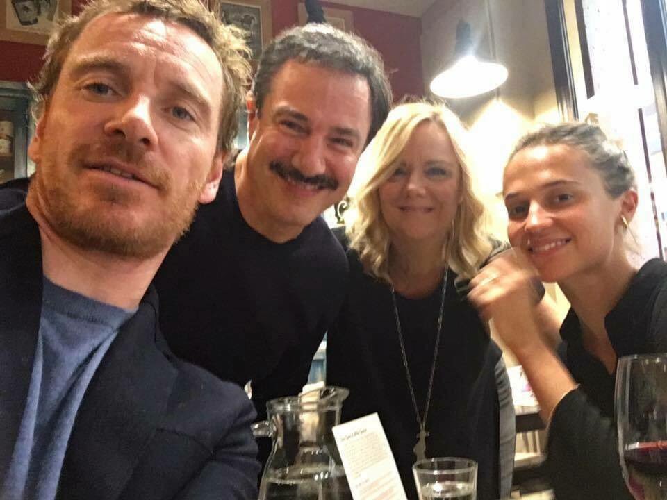 dracky_deda's tweet photo. #aliciavikander and #michaelfassbender at Osteria del Cappello - Hotel Al Cappello Rosso - Bologna. #tagliatellealragù https://t.co/8wUc3tpmmy