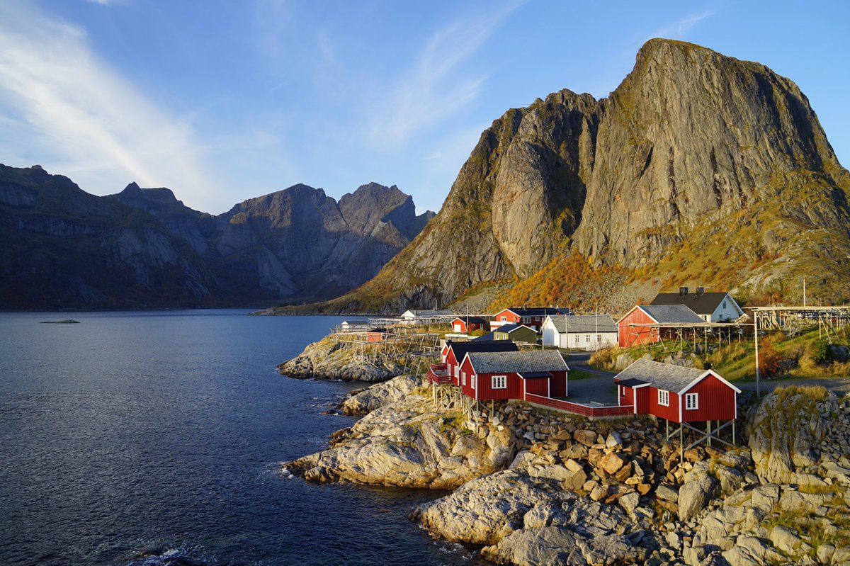 FreerideFriends's tweet photo. #Lofoten L O V E https://t.co/h7XcNryCUY