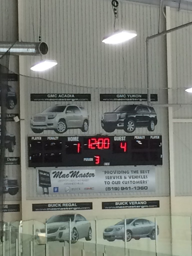 TigersPeeweeB's tweet photo. Tigers down 4-1 end of the 2nd. #thirdperiodcomeback #gotigers https://t.co/ZINvtofEKt
