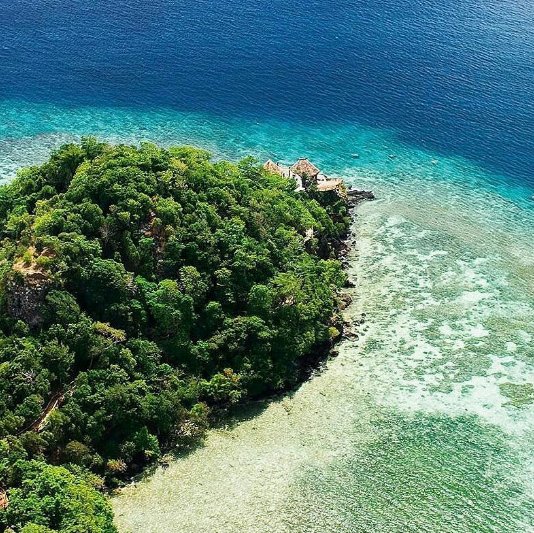 Is Laucala Island on your bucketlist? #Fiji #FijiNow [I/G: @boardinggatebrasil]