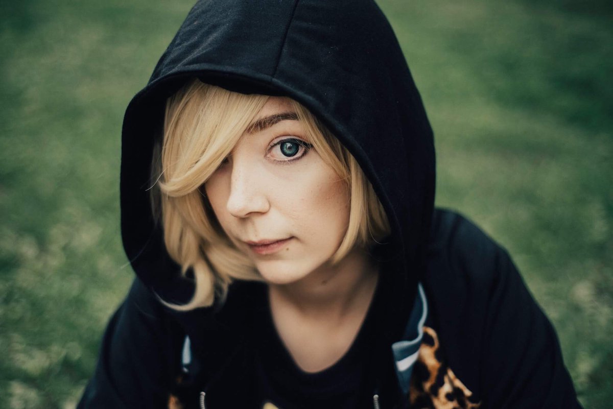 JessickaZombie's tweet photo. We all need more Yurio in our lives ✨ #yurionice #cosplay #cosplayyurionice #halcon2017 https://t.co/7Sm7WnIhaT