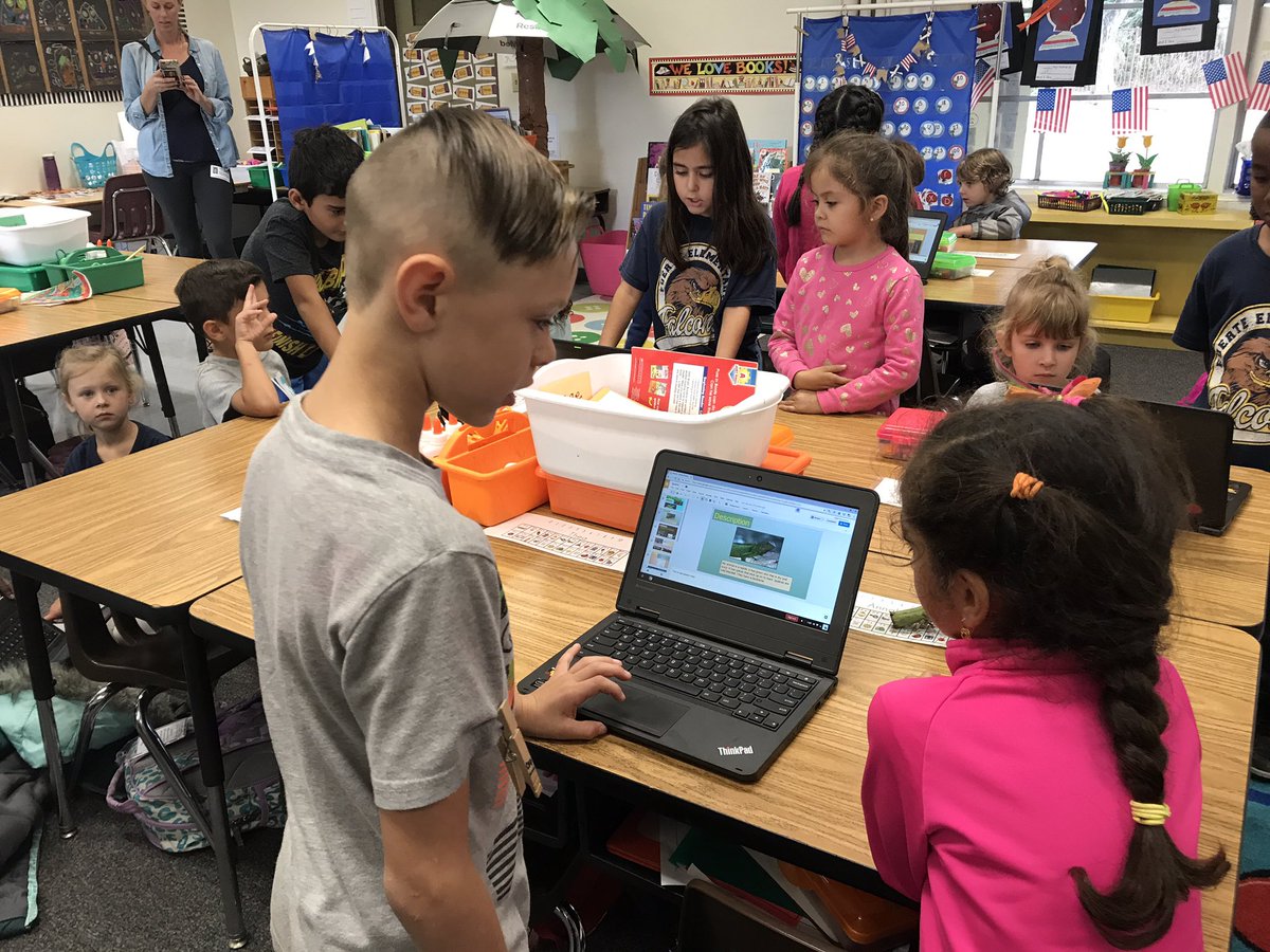 MrsScantlin01's tweet photo. K/2nd Gr. Buddies! Tech/reading/writing/research and collaboration. #bemorefuerte
@Fuerte_Falcons @fuertefalcon 
@CajonValleyUSD @mrshimaka https://t.co/JqHOfjg3CT