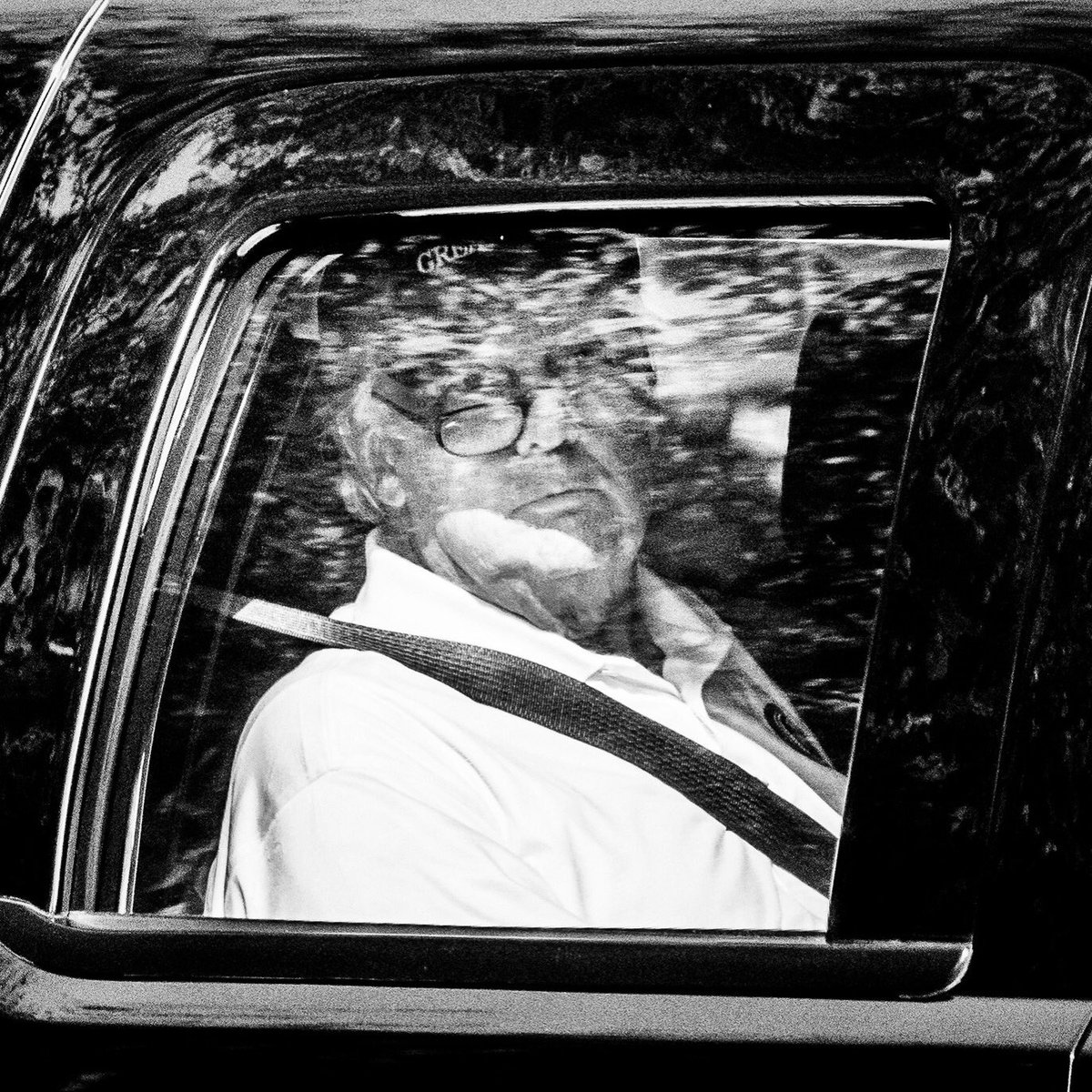 Andrew Harnik On Twitter President Donald Trump Wearing Reading Glasses Departs Trump National Golf Club Sunday Oct 22 2017 In Sterling Va Potus Https T Co M8ewkmmlh6