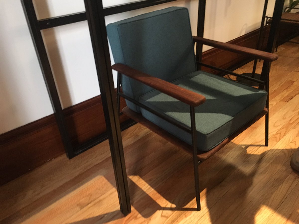 designaholicmx's tweet photo. Conoce la nueva marca @doricataller en @AbiertoDeDiseno #amd2017 en el munal https://t.co/kup4lz87bX