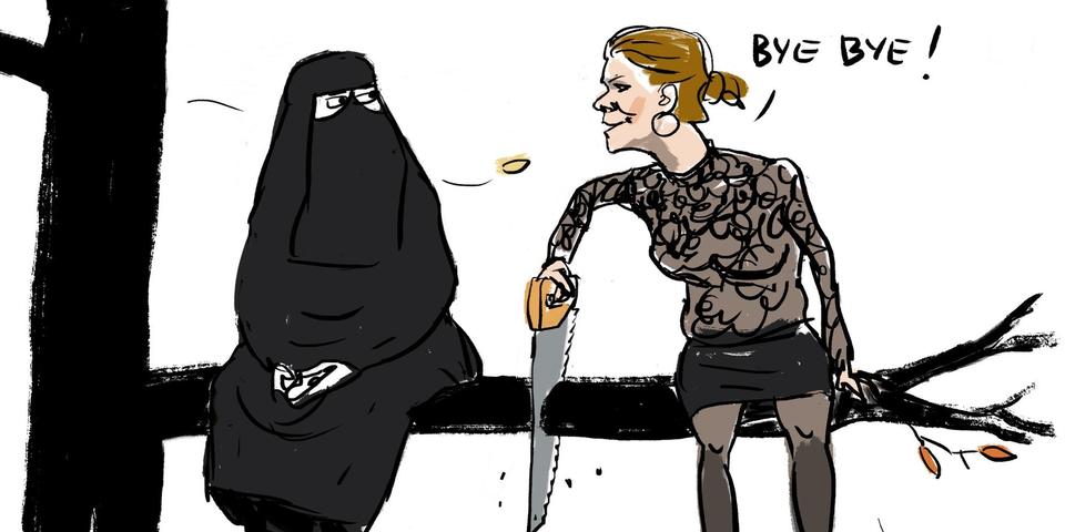 politiken's tweet photo. Den største trussel mod vores frihed kommer ikke fra terroristerne, men fra vores folkevalgte politikere https://t.co/fEBdFel9ym #debat https://t.co/powUvY6Pfb