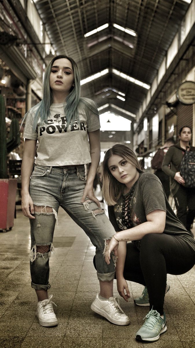 razeofficial's tweet photo. Se pronuncia distinto en todos los idiomas pero siempre significa lo mismo: bebés, LAS AMAMOS @calleypocheoffi https://t.co/s2ClpohxfP