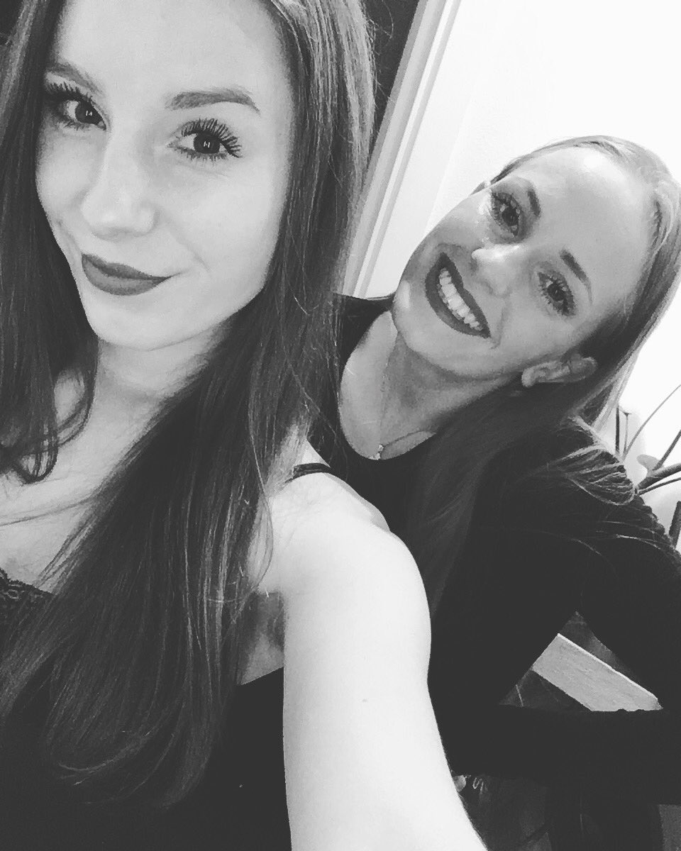 CamiillaSkov's tweet photo. Love this giiirl! ❣️ #bestie #love #mybitch https://t.co/xYY6UMruLC