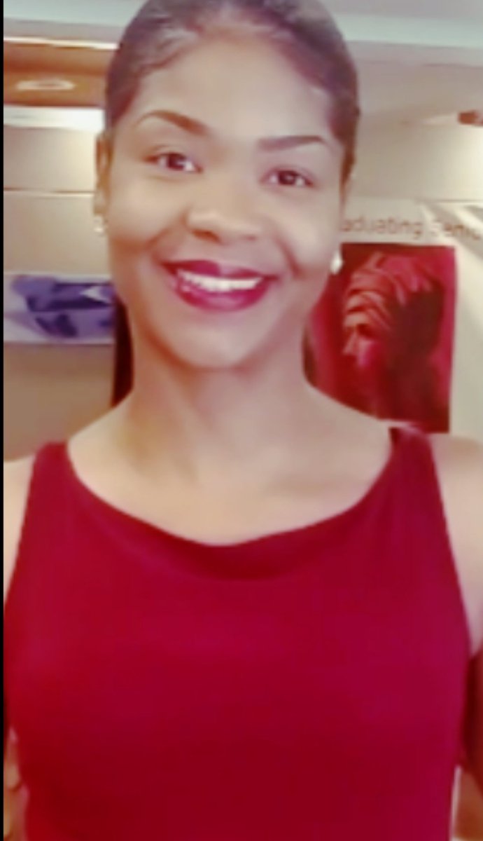shesnetworking's tweet photo. Happy #bornday to me! https://t.co/12qxP6zNM9