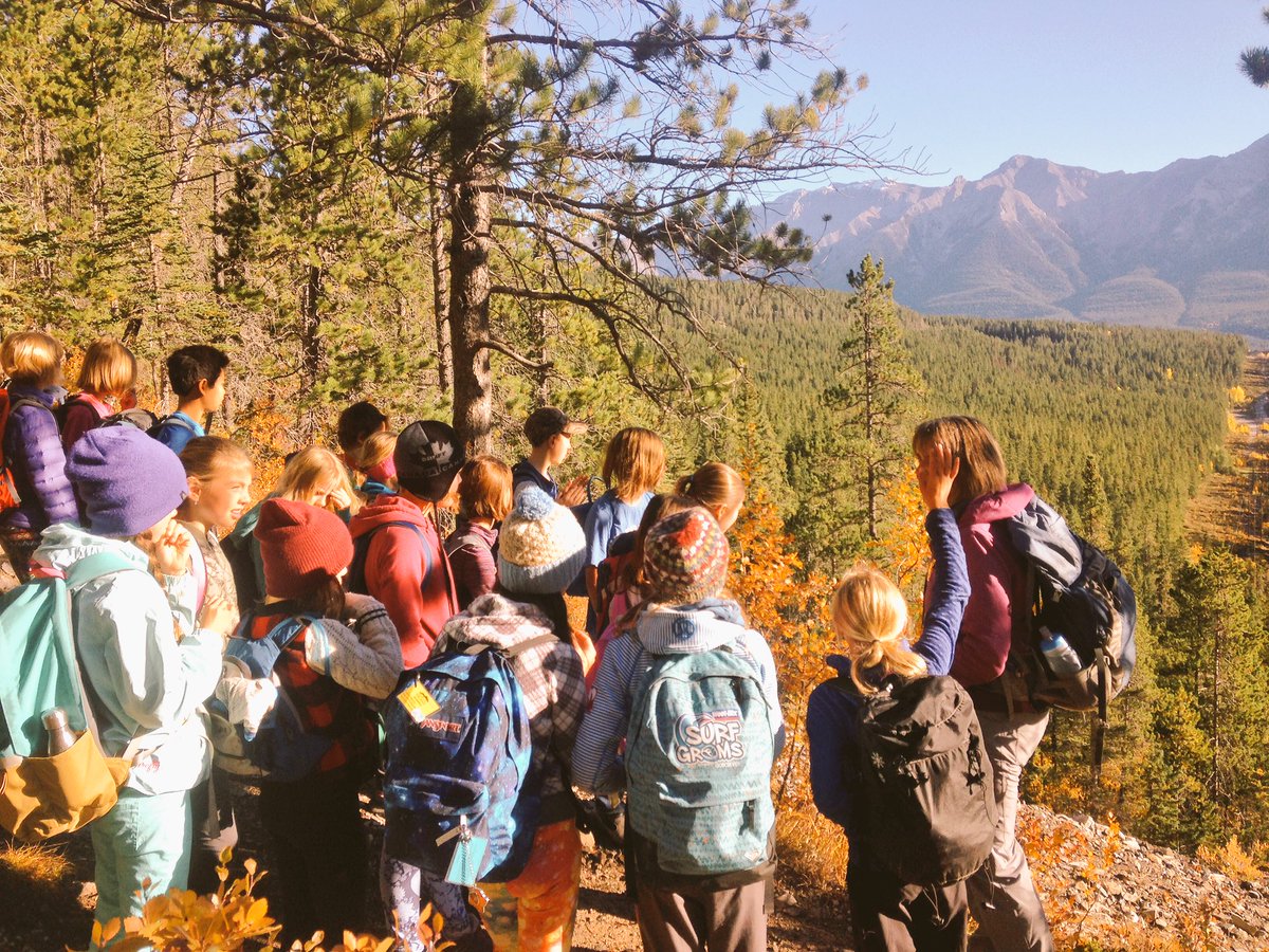 Mr_Graeme's tweet photo. Learning about the grassi lakes pictographs!#crpsalpenglow @MountainEdu https://t.co/mXzERinSgu
