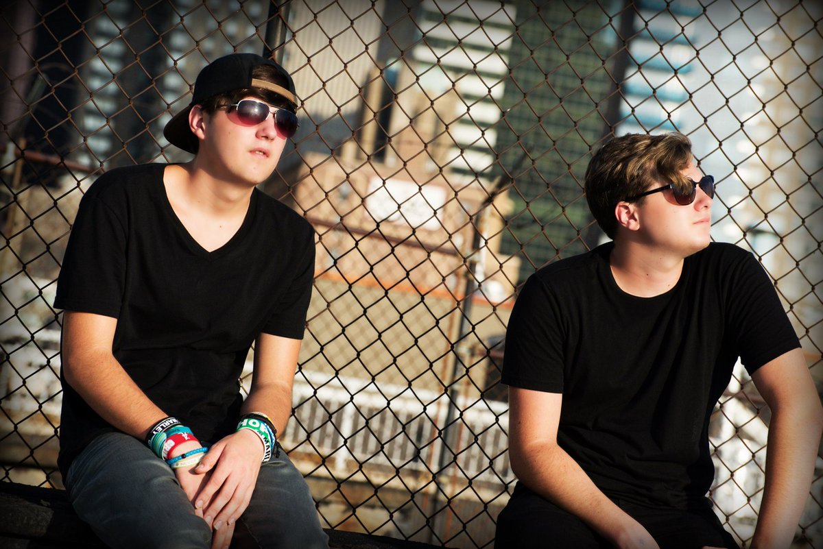RiesBrothers's tweet photo. Tune to our Instagram @riesbrothers at 8PM EST for a live acoustic performance &amp; Q&amp;A. Please help spread the word!

https://t.co/Ck263oG9Pv https://t.co/7hRFEu2Rh2
