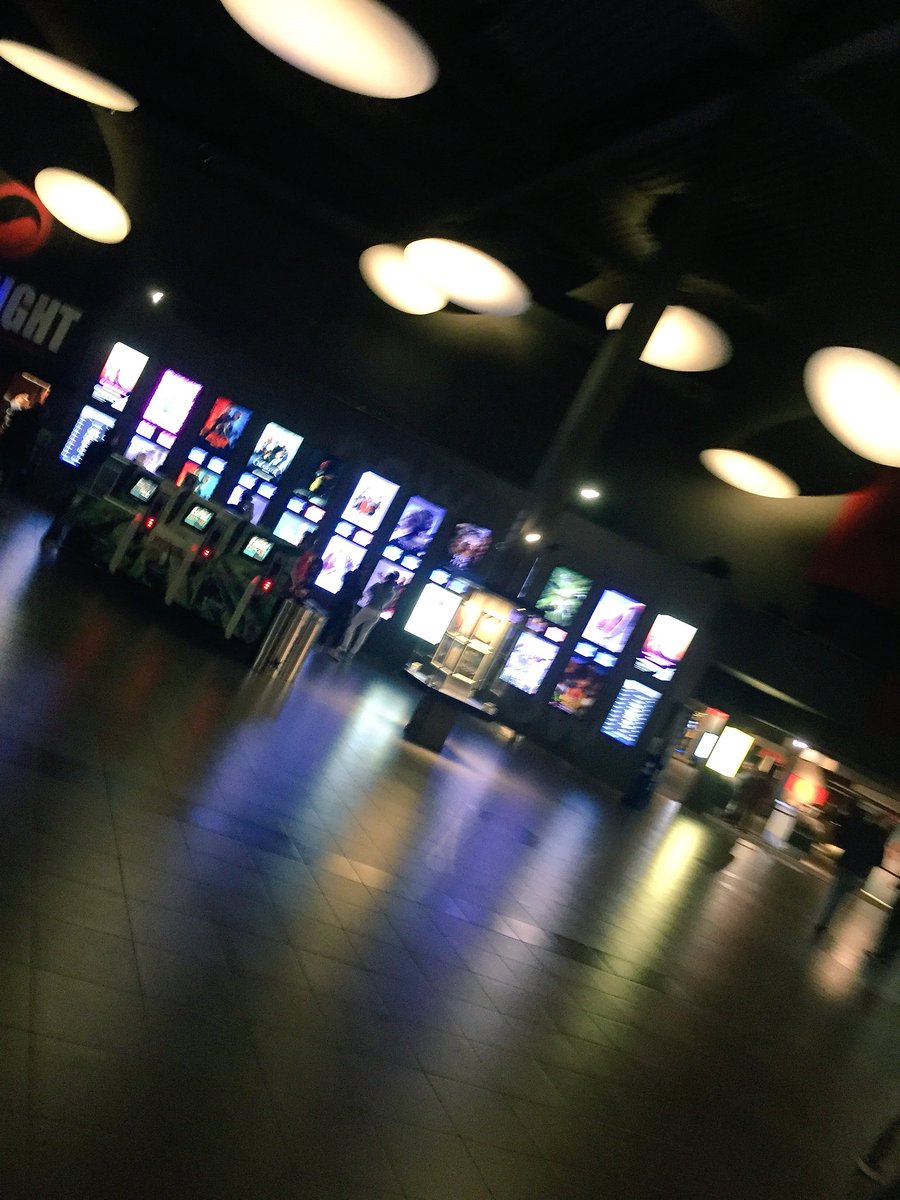 vastenaekel's tweet photo. Petite soirée en amoureux #love #cine #imagibraine #commenulpartailleur @Kinepolis_BEFR @SSlabbaert @Kinepolis https://t.co/KLWb42WpMH