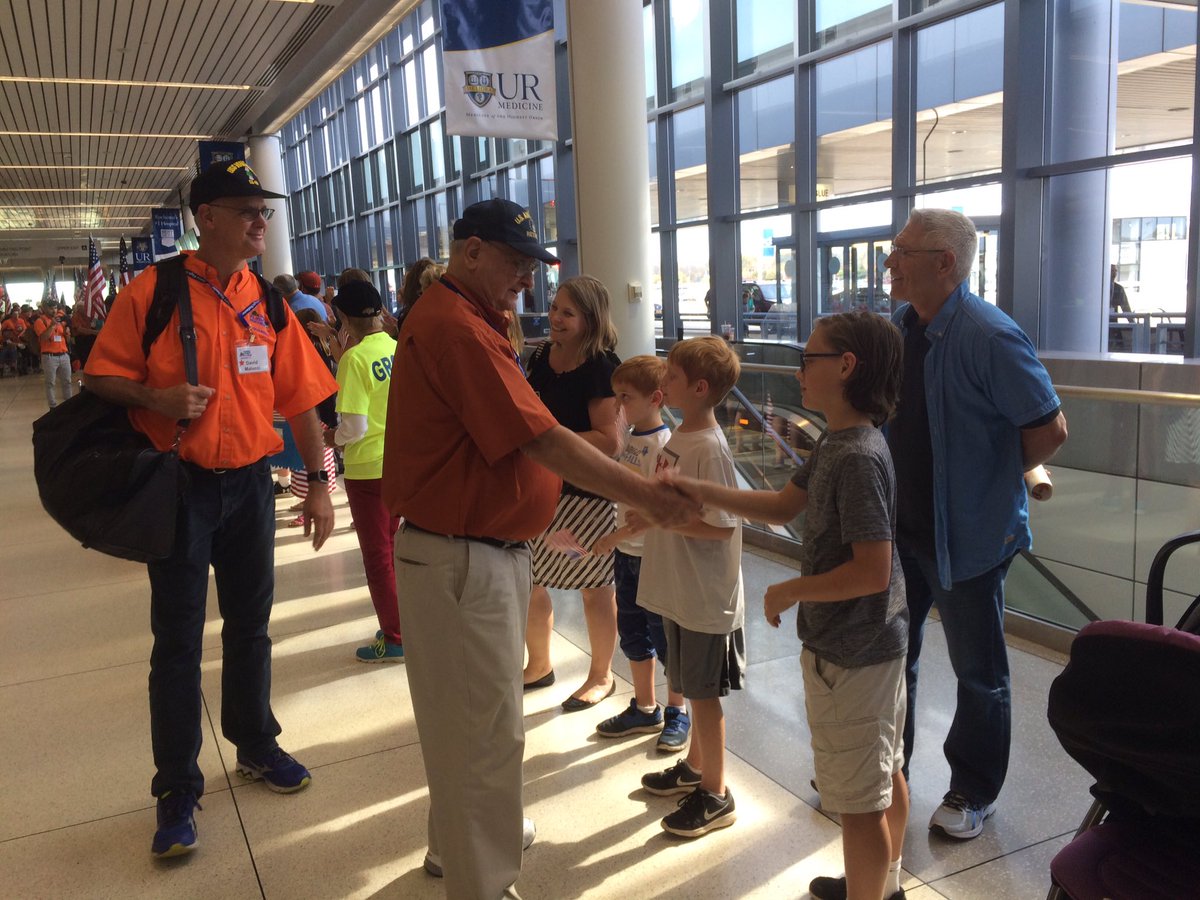 peterglennon's tweet photo. #HonorFlightRochester #Mission57 #ROC What a great Mission!!! https://t.co/aUTxql6CH0