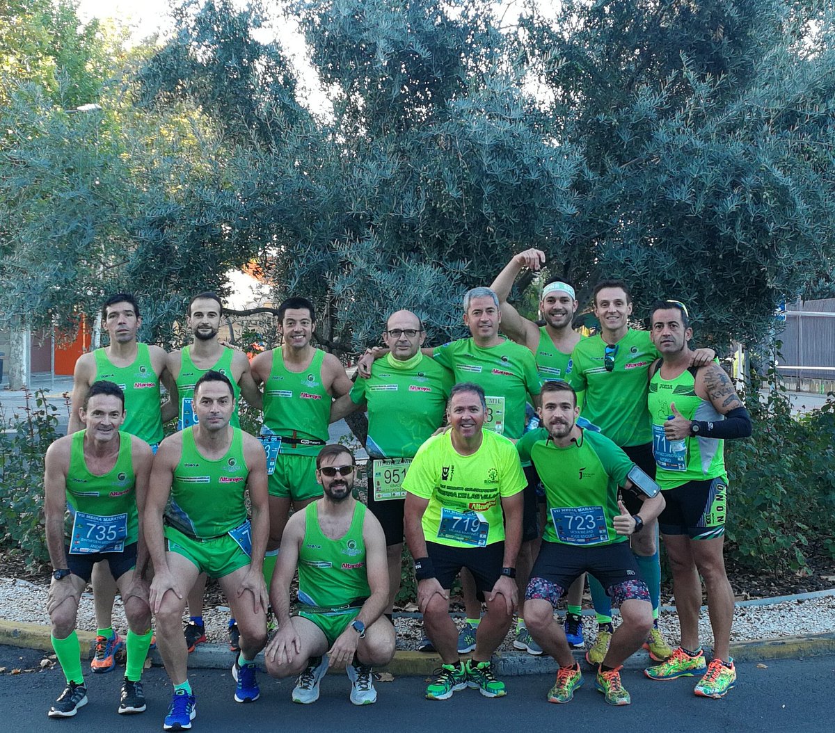 villasrunning's tweet photo. Media maratón Ciudad Real, otro día más dando la cara y con podium de Andrés y de @NONATOVICH  en sus categorías, grandes todos, cracks!!! https://t.co/13r9b4VQxe