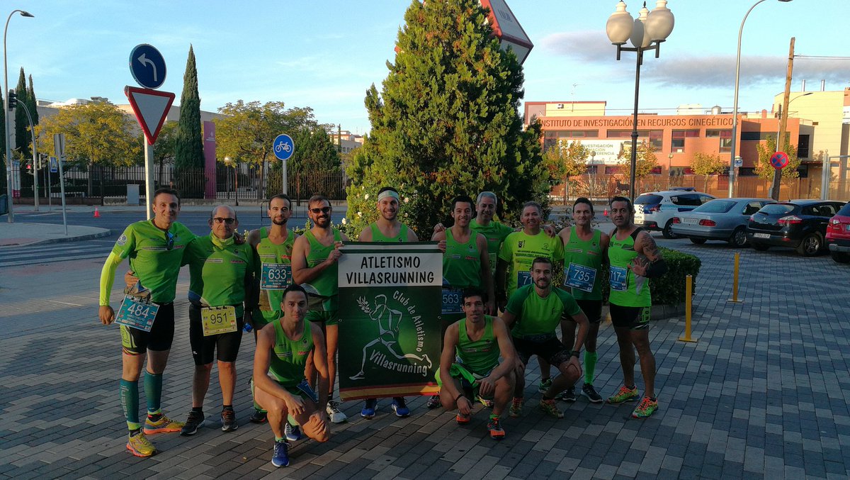 villasrunning's tweet photo. Media maratón Ciudad Real, otro día más dando la cara y con podium de Andrés y de @NONATOVICH  en sus categorías, grandes todos, cracks!!! https://t.co/13r9b4VQxe