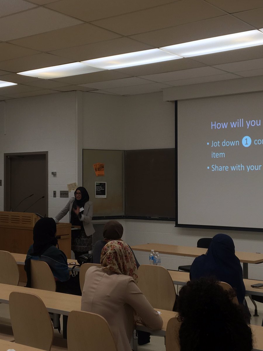 CMMHC's tweet photo. Great to hear from @FarahFislam about her research on the mental health of South Asian Youth in Peel Region #CMMHC2017 #mentalhealth #sdoh https://t.co/t1aVMhCdC1