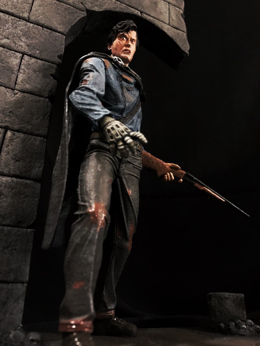 trophyhuntertoy's tweet photo. @NECA_TOYS Chances of an AoD line fitting in next year?! So many possibilities! https://t.co/ao1qMMAdzl