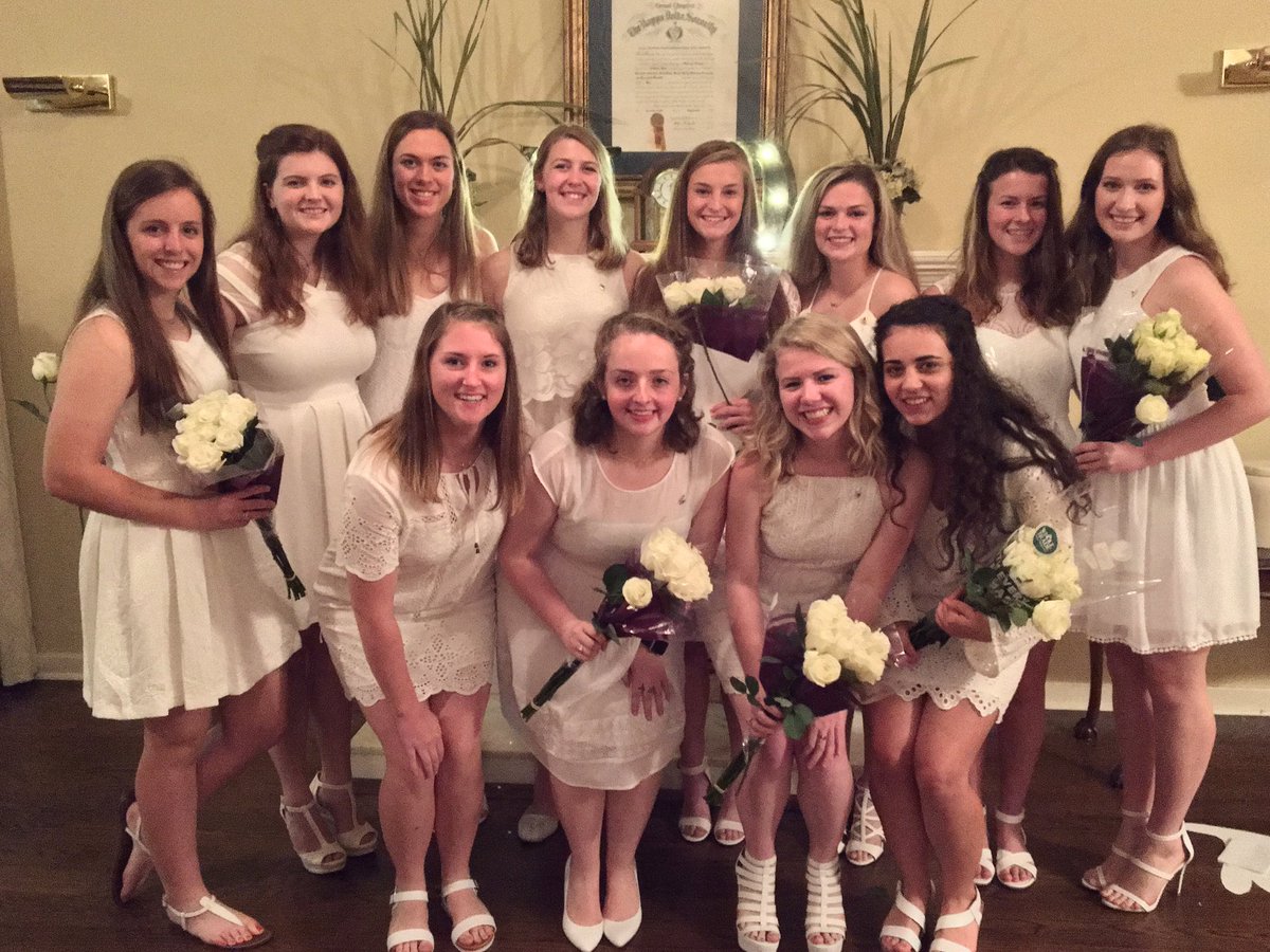 Mu_KappaDelta's tweet photo. Tonight, Mu Chapter welcomed PC'17 into our sisterhood and we couldn't be more excited! Congrats on your initiation! #AOT #KDBCIA #MuKD https://t.co/biNvpzC7lM