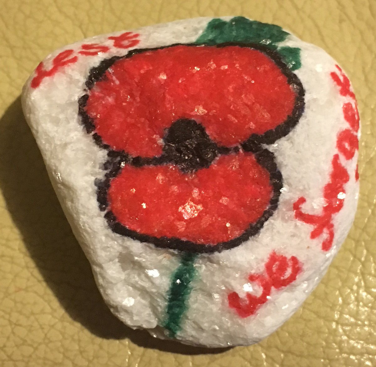 ChezzyUKRocks's tweet photo. Thinking we should do a theme soon for Remembrance Sunday? :) #chezzyukrocks https://t.co/44kMFpppOj