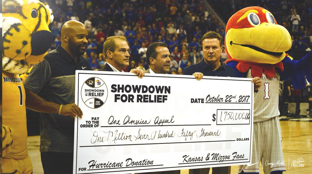 MizzouHoops's tweet image. #ShowdownForRelief raises more than $1.75 million for hurricane relief efforts. 

👉 BIG TIME 👈 

#MIZ 🐯🏀