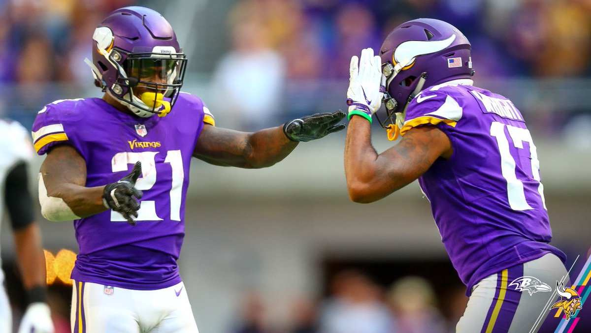 Look who's alone atop the NFC North. 👀  #Skol https://t.co/GwffqZxAGF