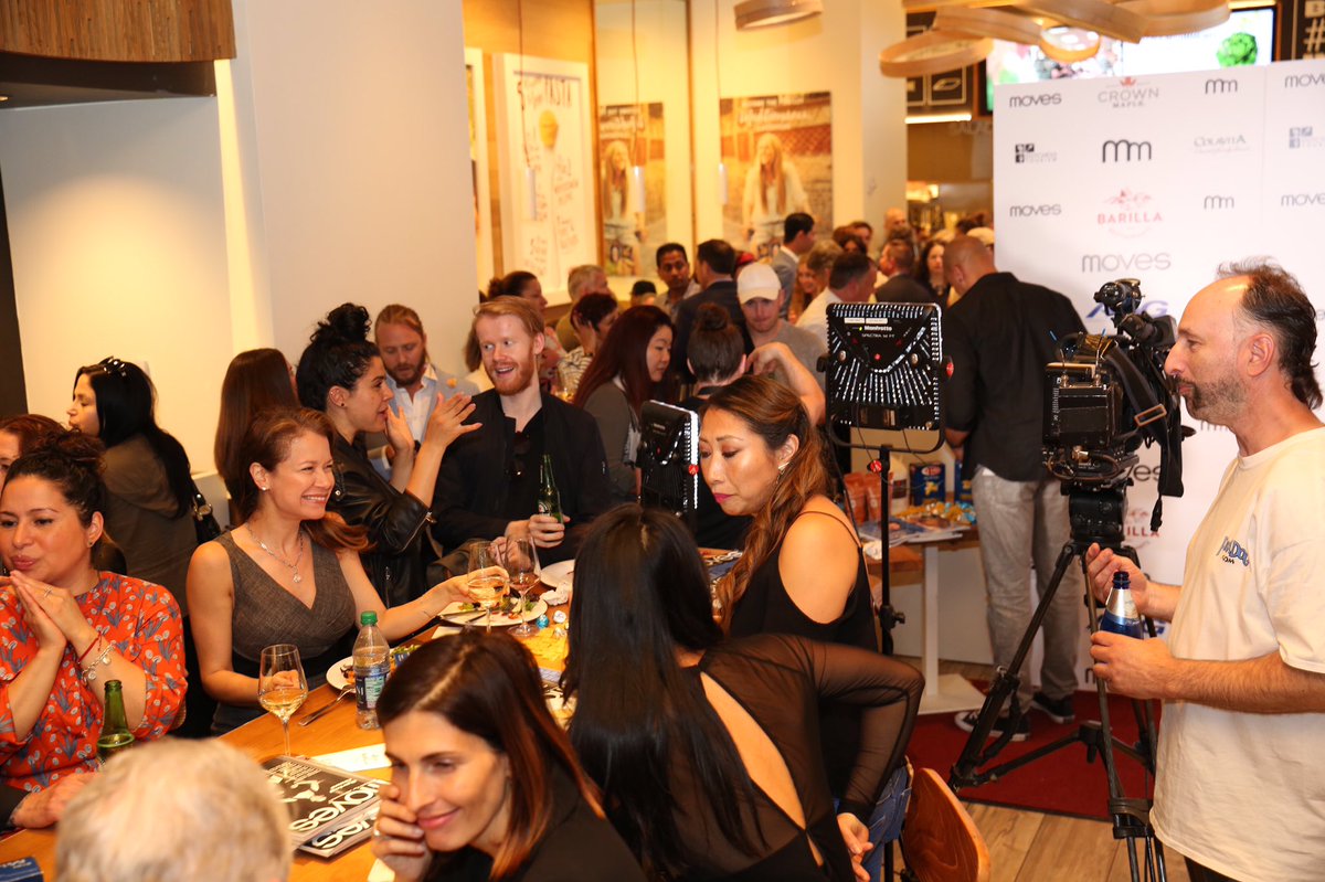 Sundays Chef Love #MOVES 9th Annual Personal Chef Comp 🍷 <a href="/crownmaple/">Crown Maple</a> @colavitaoliveoil &amp; <a href="/barillaus/">Barilla US</a> brought out culinary, film &amp; TV stars 🍝