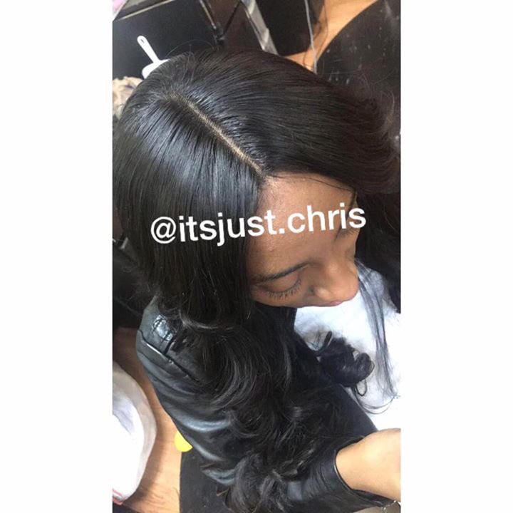 ___itsjustchris's tweet photo. Have Shorter Hair ? No Problem ππ½ (and NO i dont braid tightπ
π½) // Lace Closure Sew In #columbusohio #columbushairstylist #laceclosure #laceclosuresewin #nobleach #sewin #flipovermethod https://t.co/3R0936HJVI