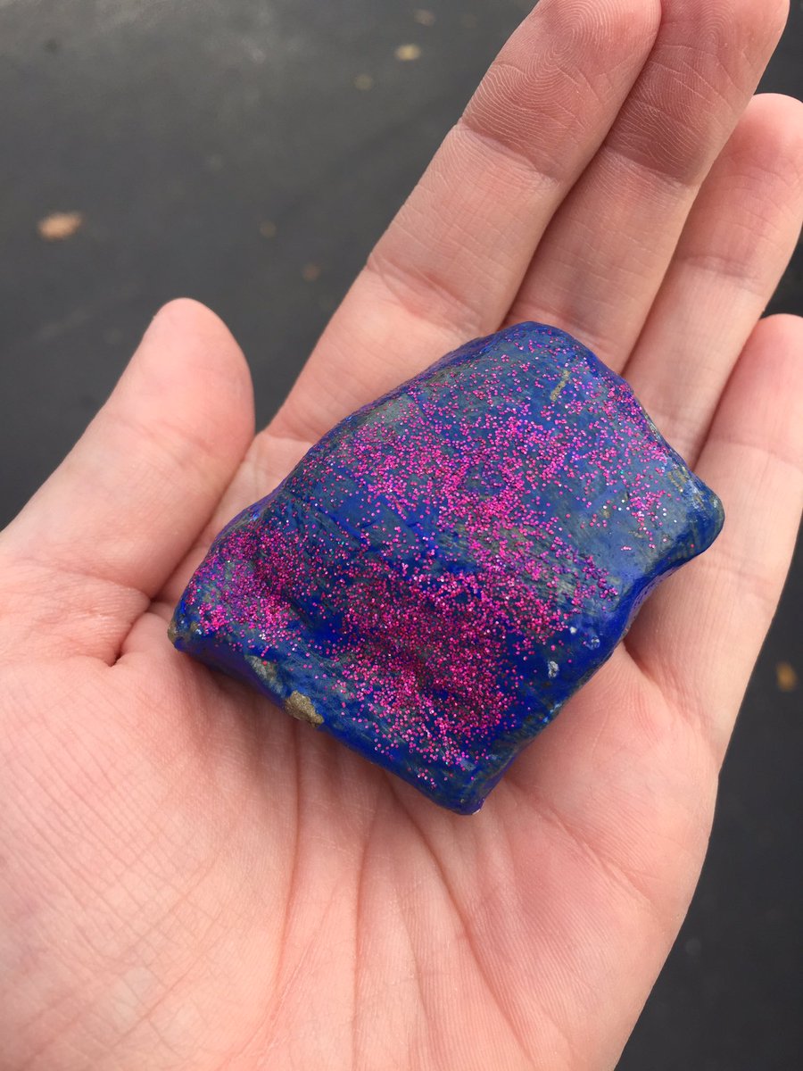 kmhtoliver's tweet photo. @Kiera_Samone and I found a #farmrocks today in Cbus. Left it for someone @KentState to find. π https://t.co/44xct83qm8
