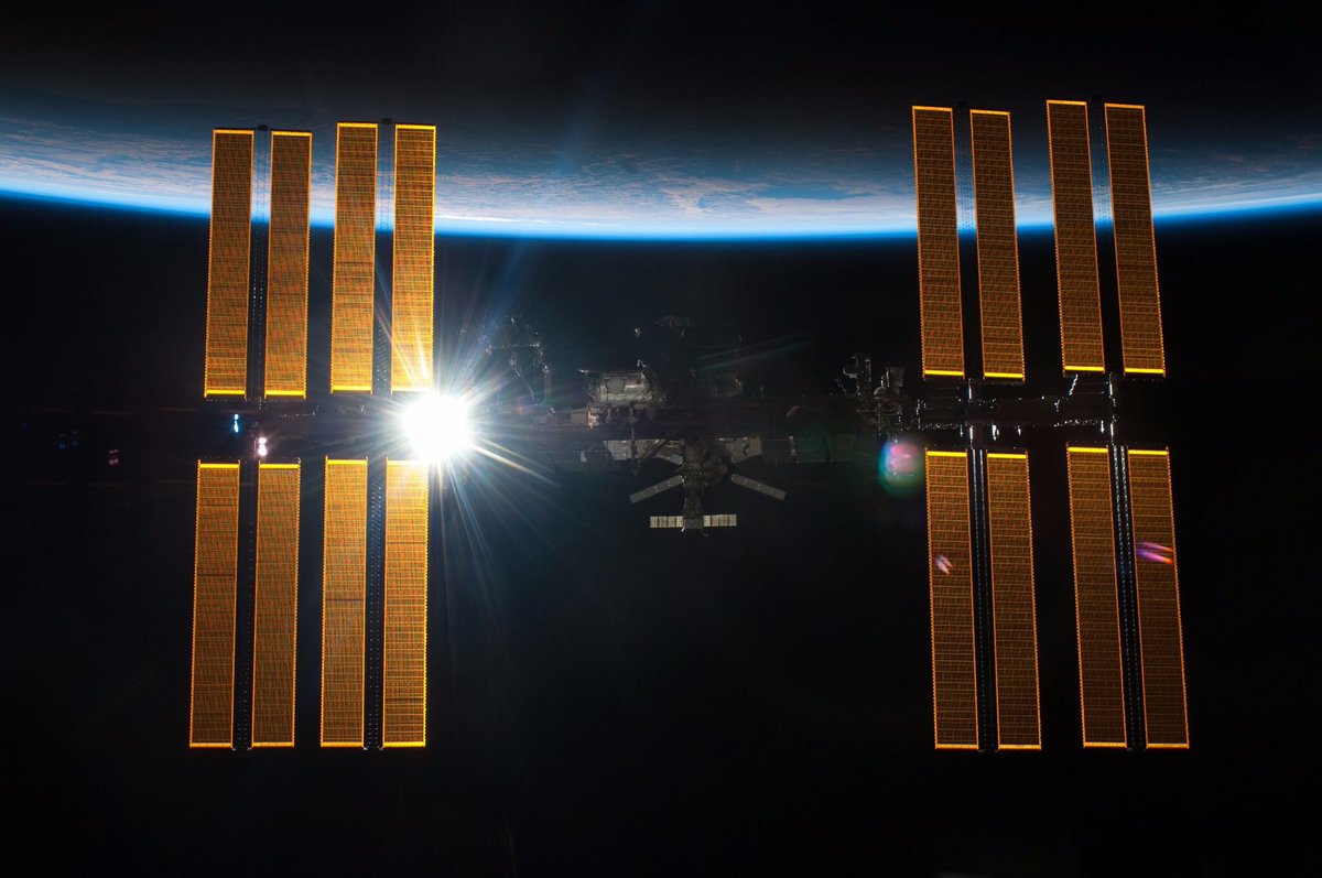 IgnazioMagnani's tweet photo. Bula Fiji🇫🇯!
The @Space_Station is visible
to the naked eye at 6:54 pm
💫  if clouds allow
 ..
🌏@FijiOneNews @redchuri @TaleiFiji @sharonfiji https://t.co/DYOSA1SO2Y