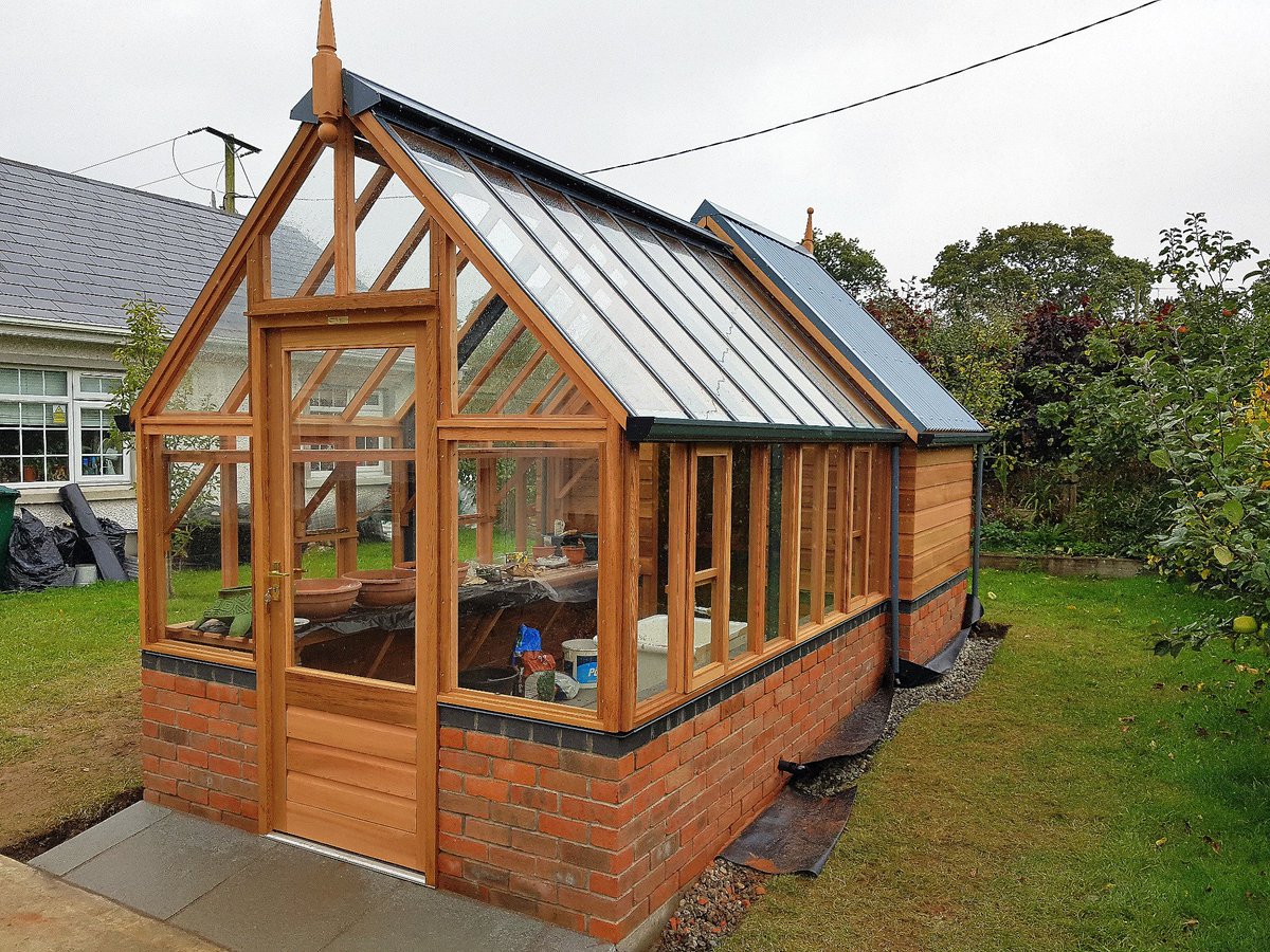 ChubbOwen's tweet photo. Our #Castlebellingham clients required a greenhouse and garden shed, our stylish #Combi was the perfect solution! https://t.co/nGH7a8qtYB