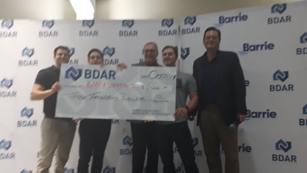 BarrieREALTORS's tweet photo. And the winners have been announced! #HousingHack - thank you to everyone who participated and attended! https://t.co/7ChCfJvqcY