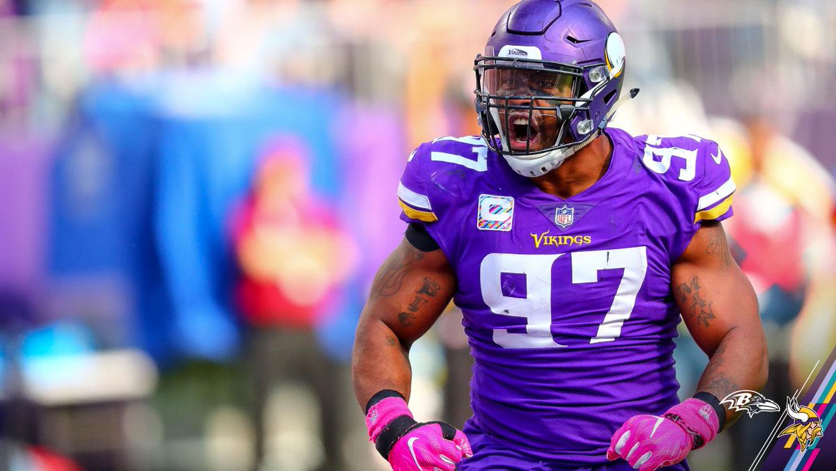 .@EversonGriffen kept his streak alive with 2.0 sacks in today's win. #Skol  📺: mnvkn.gs/zuiymU https://t.co/PUsOYXlvcO