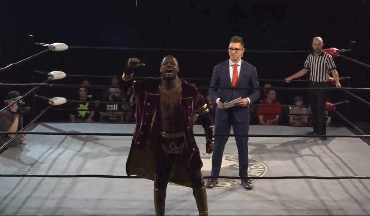 reidhcooper's tweet photo. My boy @ThePrinceofCMD looking like a true Prince here at @PowerbombTV #FUTURES but @TheJoeyLynch20 is no slouch. #geargame #PrinceofCamden https://t.co/hMSsdxhpqr
