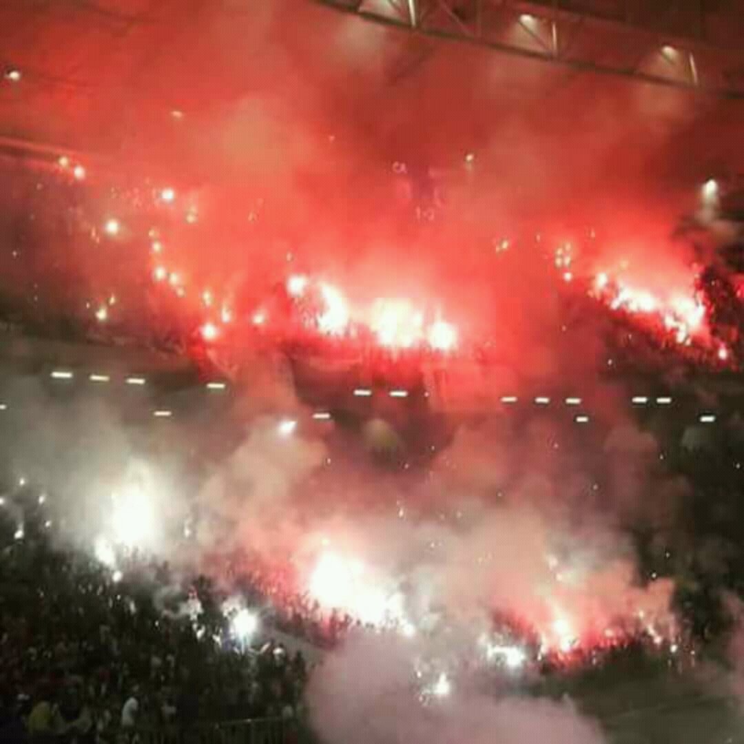 TeamCA_Officiel's tweet photo. #CAFCC #CASSU
UN TEL PUBLIC MÉRITE BIEN PLUS QUE CETTE MERDIQUE PRESTATION 👎
#CurvaNordTunis95 🇦🇹🔥
#ClubAfricain #TeamCA 🔴⚪💯 https://t.co/YrrGoMyaNb